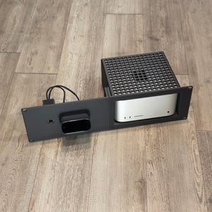 Apple Mac Studio GL.iNet Comet Pro KVM 3U Rack Mount