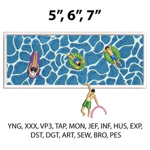 Peut inclure: Une broderie représentant une piscine rectangulaire avec trois personnes sur des bouées et une personne tenant un cerceau rose. La piscine a un motif d'eau bleu. Le texte "5", 6", 7"" est en haut.