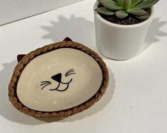 Kawaii Cat Dish Set, Cat Lover Ceramic Bowl, Handmade Trinket Holder