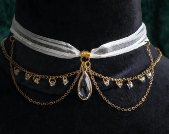 Celestial Crystal Teardrop Choker: Gothic Gold Chain Necklace