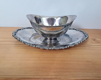 Vintage Silverplate Gravy Boat with Attached Underplate Ornate Rim
