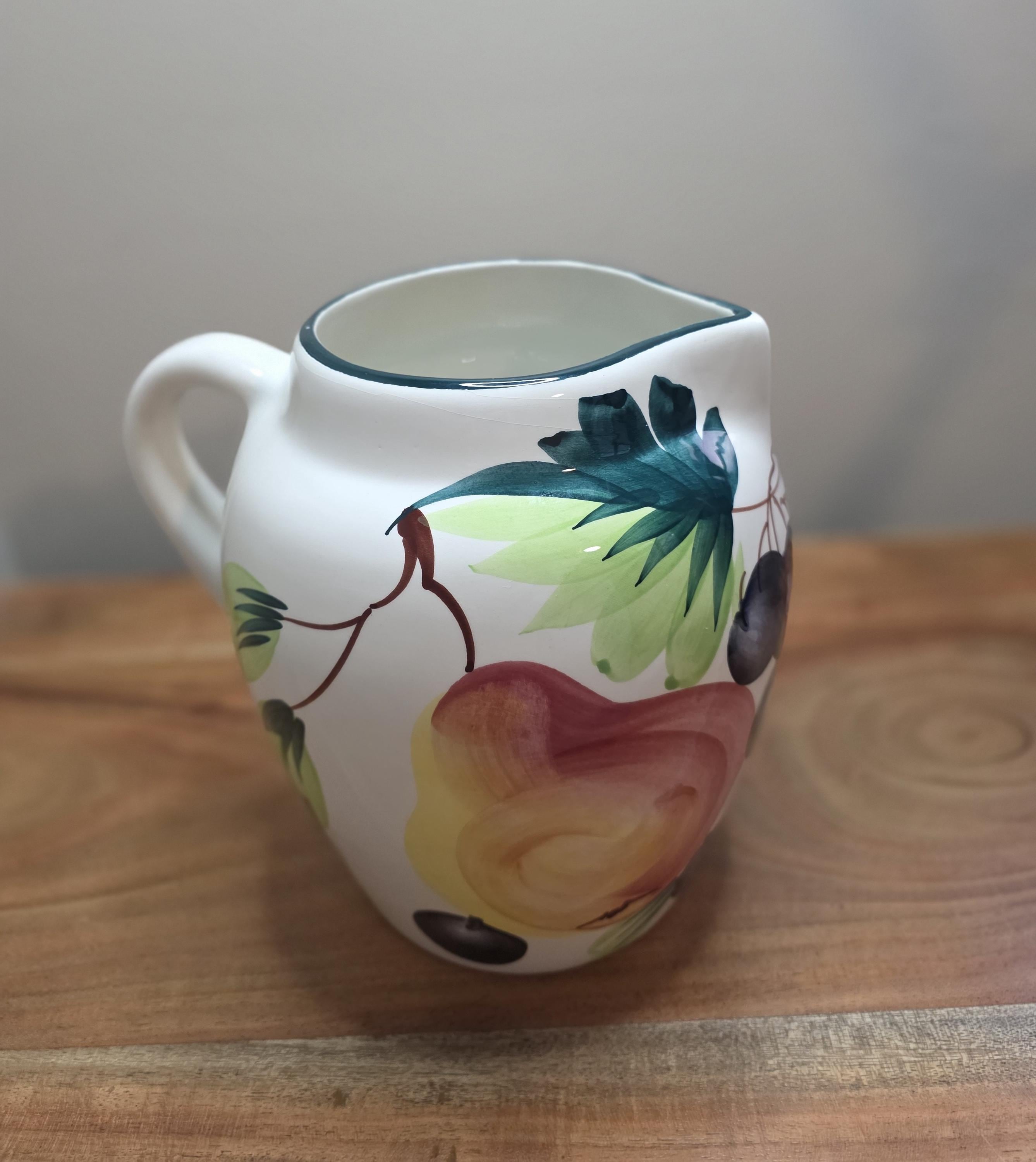 イタリア「セラミックパオリ」の水差し （底にITALY 629／35