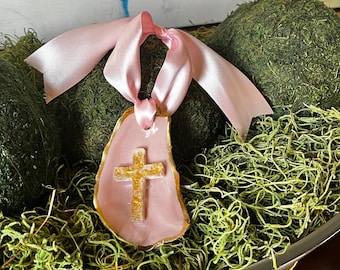 Bestselling Handmade Oyster Ornament Resin Gold Cross