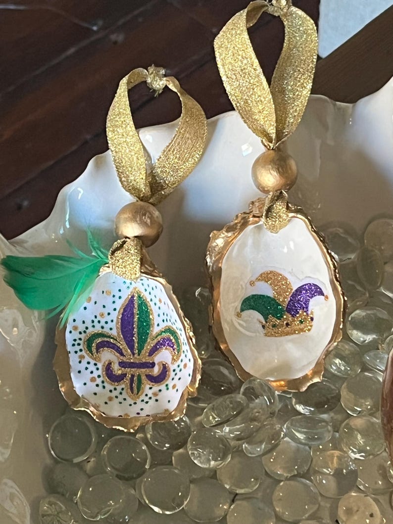 Mardi Gras oyster shell wine bottle charms