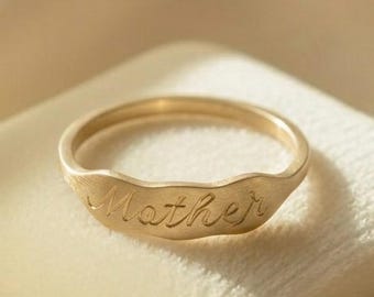 Custom "Mother" Name Ring Gold, Minimalist Engraved Band for Mom, Personalized Jewelry Mothers-Day Gift