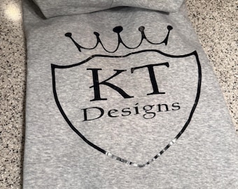 Maßgeschneidertes Unisex Sweatshirt - XXS-4XL