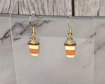 Brincos pendentes em formato de xícara de café – Joias esmaltadas para amantes de café