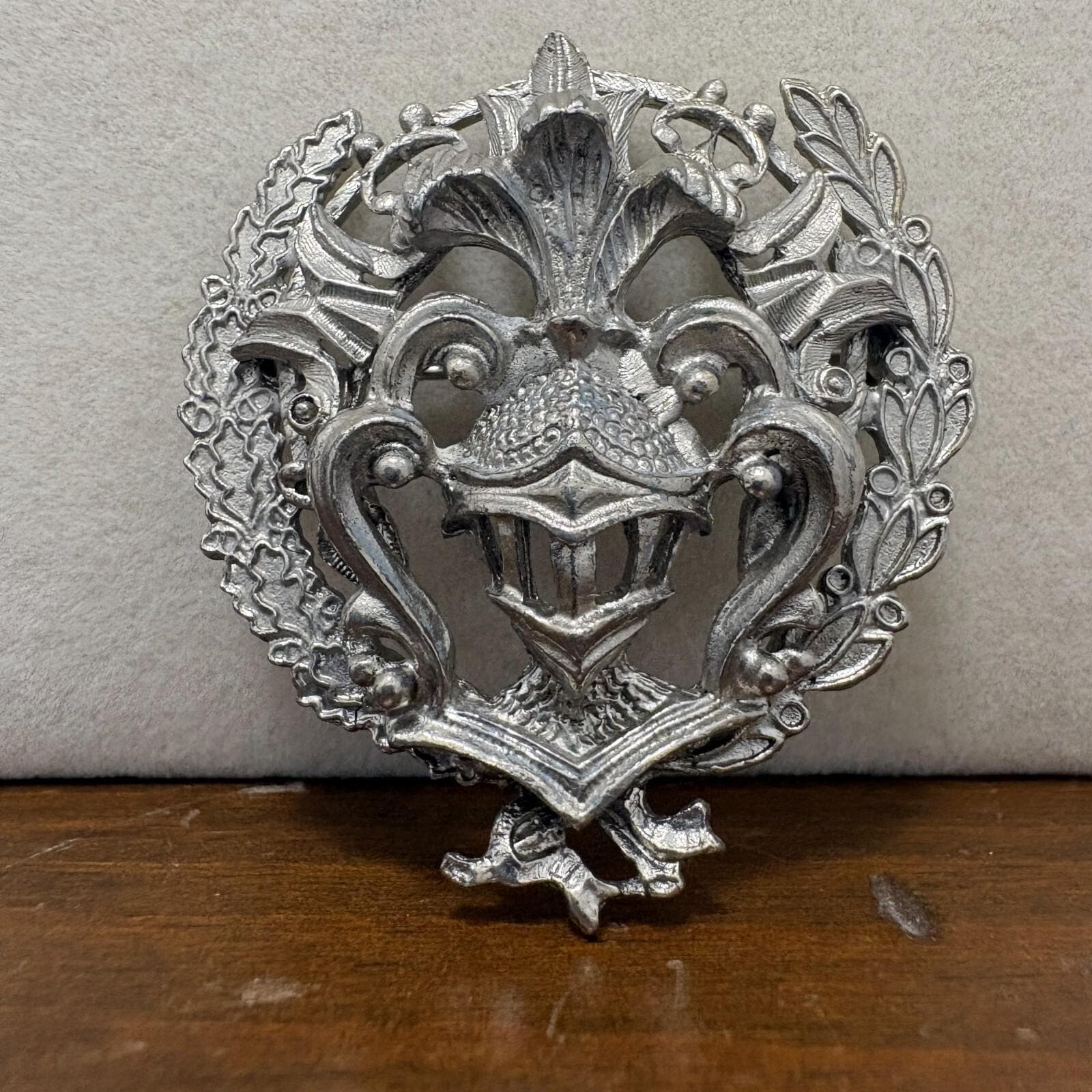 Florenza Brooch - Etsy