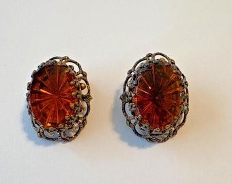Vintage West Germany Amber Rootbeer Brown Glass Gold Tone Filigree Clip Earring