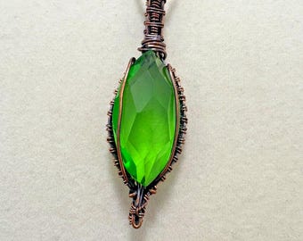 Faceted Peridot Green Gemstone Copper Tone Wire Wrapped Pendant Necklace 18"