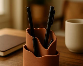 Wavy Pen Holder STL – Creative 3D Printed Organizer for Pens & Markers, Modern Desk Accessory, Digital Download