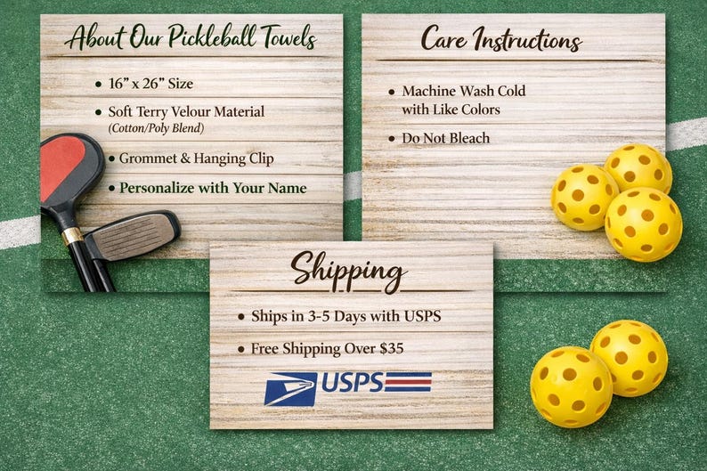 Op de afbeelding: Afbeelding toont informatie over pickleball handdoeken, inclusief afmetingen (40,6 cm x 66 cm), materiaal en wasvoorschriften. De afbeelding toont ook gele pickleballs en een pickleball racket. De tekst bevat "Personaliseer met uw naam".