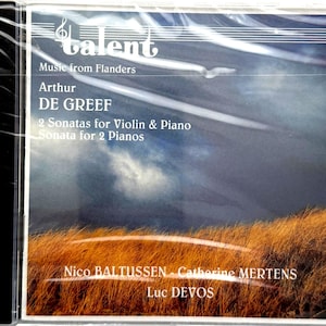Könnte beinhalten: Eine CD-Hülle mit dem Album "Talent: Music from Flanders". Das Cover zeigt eine Landschaft mit goldenem Gras und einem bewölkten Himmel. Der Text enthält den Namen des Komponisten, Arthur De Greef, und die Namen der Interpreten.