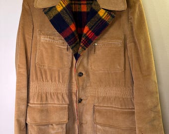 Chaqueta de caza vintage Darwood of New England "Hot Line" de pana, años 60. Abrigo de campo color canela con forro de lana a cuadros. Talla L.