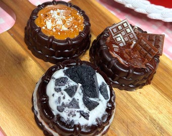 Brownie Mini Cake Candle Set | Chocolate Dessert Decor | Salted Caramel, Cookies & Cream | Decorative Bakery Gift
