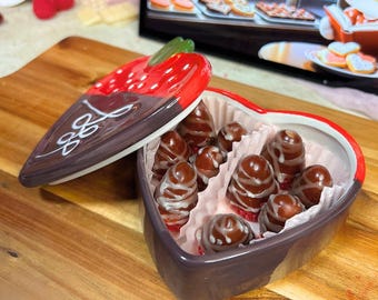 Chocolate Covered Strawberry Wax Melts – Dessert Scented, Strawberry S’mores Vanilla, Valentine Gift, 10 Hand-Poured Melts