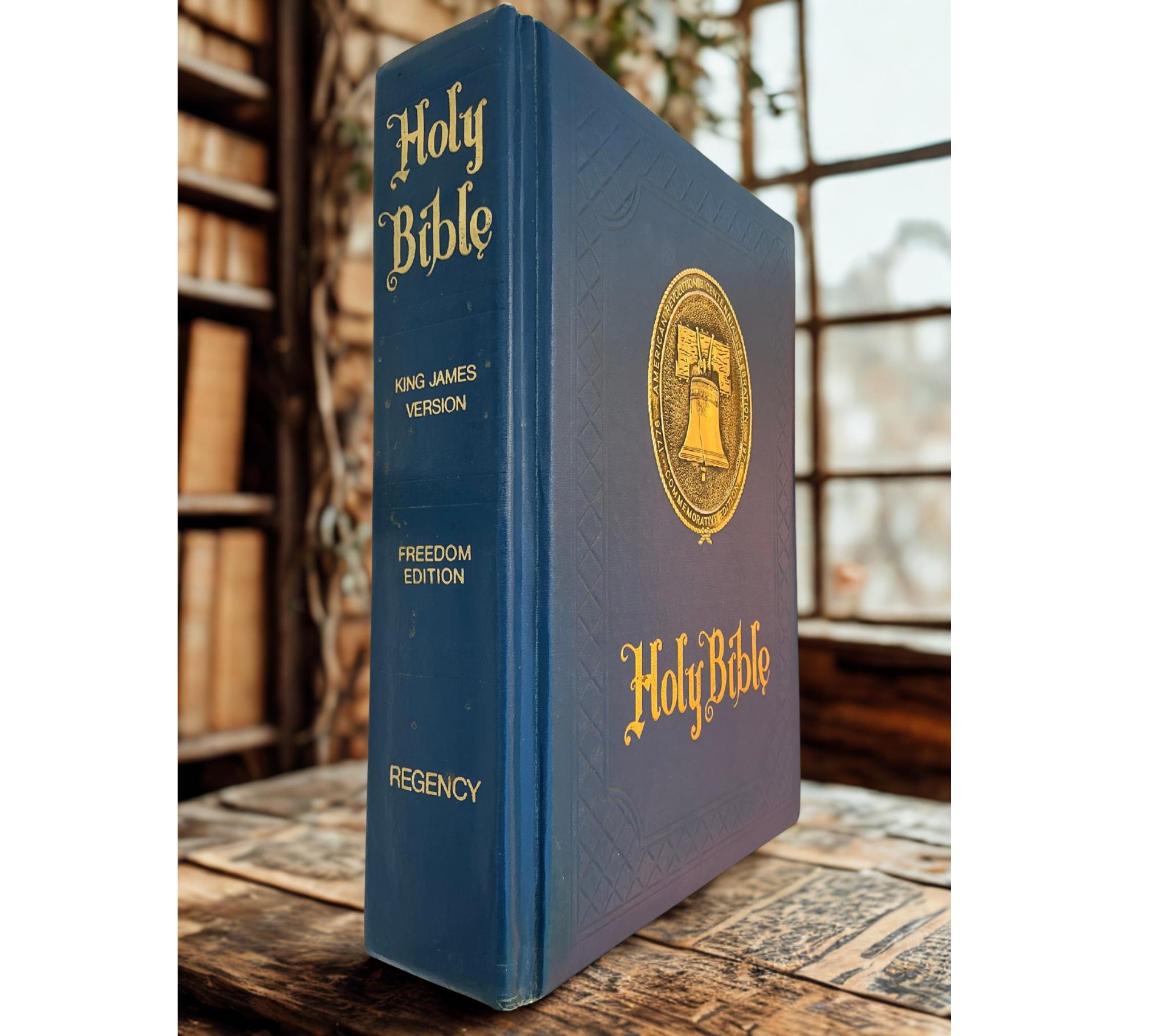 Vintage Holy Bible 1976 Freedom Edition | King James Version