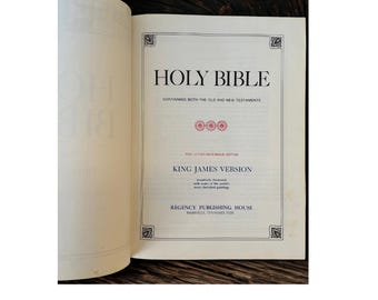 Vintage Holy Bible 1976 Freedom Edition | King James Version