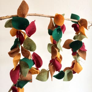 Felt Leaf Garland // Fall Garland // Autumn Decor // Leaf Bunting // Green, Mustard, Red