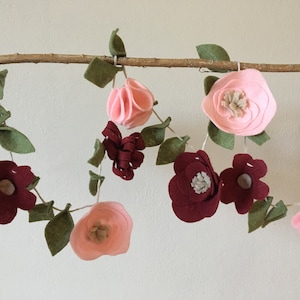 Felt Floral Flower Garland // Spring Decor // Nursery // Wedding Decor // Flower Bunting // Pink, Cream, Green