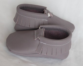 Leather Baby Moccasins // Lilac, Purple  // Genuine Leather // Real Leather // Moccs, Shoes