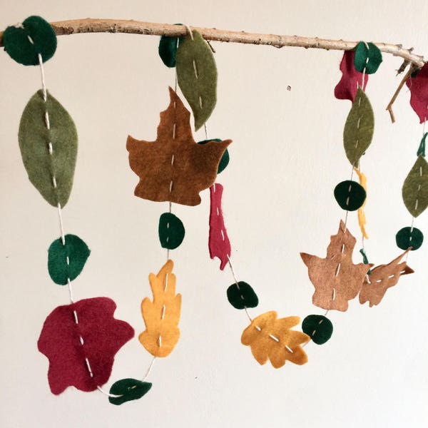 Felt Leaf Garland / Fall Garland / Fall Decor / Autumn Decor / Leaf Bunting / Green, Copper, Mustard, Red