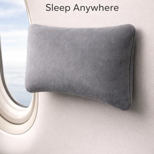 SNUGL Cuscino da Viaggio Ergonomico – Cuscino Aereo in Memory Foam – Cuscino Cervicale da Viaggio – Cuscino Cervicale per Dormire – Supporto Collo per Aereo, Auto, Treno | (Nero - Adulto Piccolo SNUGL Cuscino da Viaggio Ergonomico – Cuscino Aereo in Memory Foam – Cuscino Cervicale da Viaggio – Cuscino Cervicale per Dormire – Supporto Collo per Aereo, Auto, Treno | (Nero - Adulto Piccolo
