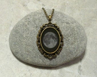 Full Moon Necklace Pendant Jewelry Antique Bronze