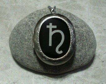Saturn Symbol Locket Necklace Jewelry Stainless Steel