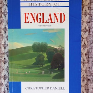 A Traveller's History of England, Interlink Traveller's Histories, Paperback, Christopher Daniell