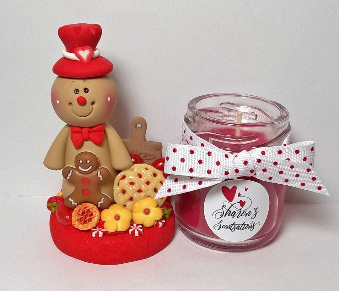 Gingerbread on Soy Candle, Pie, Jar Topper, Strawberry Shortbread Scent