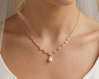 Freshwater Pearl Diamond Necklace, Dainty Pearl Pendant Necklace, Crystal Bridal Necklace, Wedding Jewelry, Bridesmaid Gift Pearl Necklace