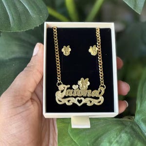 Custom Minnie Mouse Name Necklace & Earring Set – Personalized Gold Nameplate Jewelry with Matching Minnie Studs – Gift for Girls