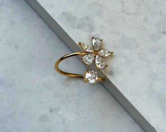 18K Gold Flower Statement Ring By Feel Amara • Crystal Floral Ring For Women • Sparkly Zircon Ring • Elegant Jewelry • Gift For Her