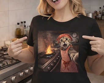Funny Cat Kitchen Selfie T-Shirt, Housewife Cat Shirt, Cat Cooking Shirt, Funny Cat Chef T-Shirt, Kitchen Humor Cat Tee