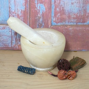 Vintage Apothecary Marble Mortar and pestle, Laboratory White Marble Mortar, French farmhouse decor, shabby decor