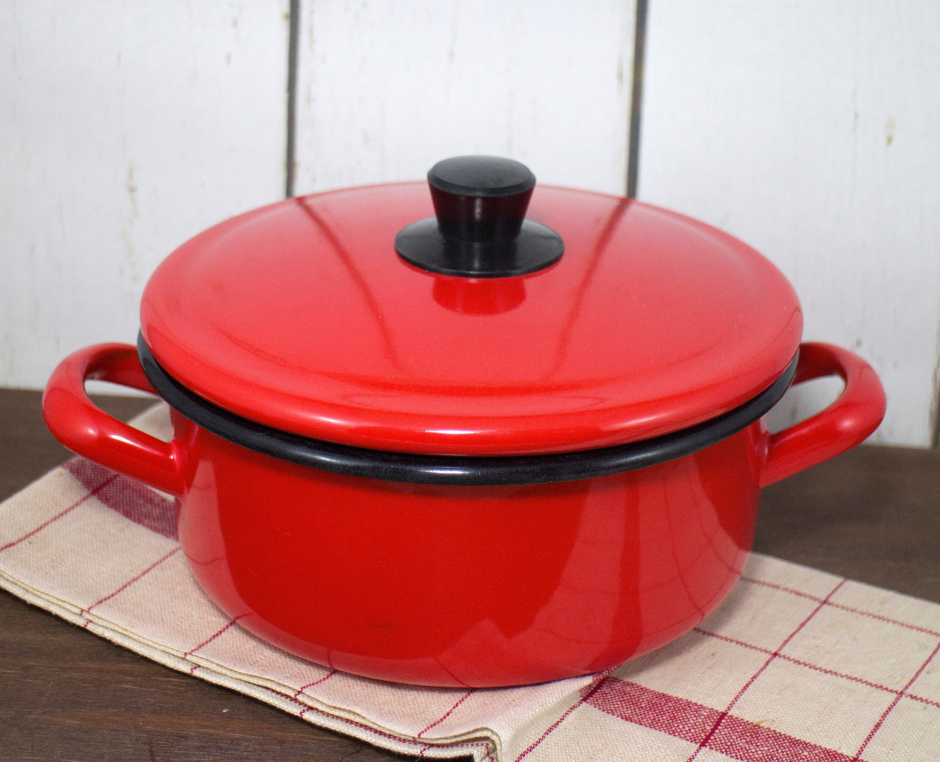 3 Vintage Enamel Red Saucepans and Pans Vintage Enamelware Etsy Ireland