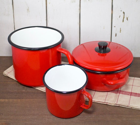 3 Vintage Enamel Red Saucepans and Pans, Vintage Enamelware Enamel Cooking Pots  Enamel Boiler Pans Enamel Pots Farmhouse Cookware 