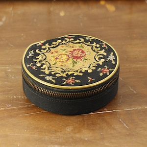 Vintage Petite Point purse, jewelry case,  jewellery box -  Mid Century Tapestry Box - Floral Petit Point Box