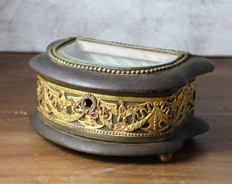 Vintage French Jewelry box - Trinket box - Footed Jewelry box - Ornate casket jewelry box