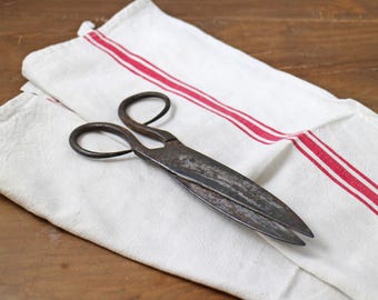 Antique Wrought Iron Scissors, Vintage Metal Shears, Farmhouse Decor, Rustic Scissors