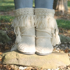 Patrón de botas de crochetNUEVO FRINGE MUKLUKS úselos al aire libreropa de callecálido y acogedor talla de mujer 5-10 imagen 3