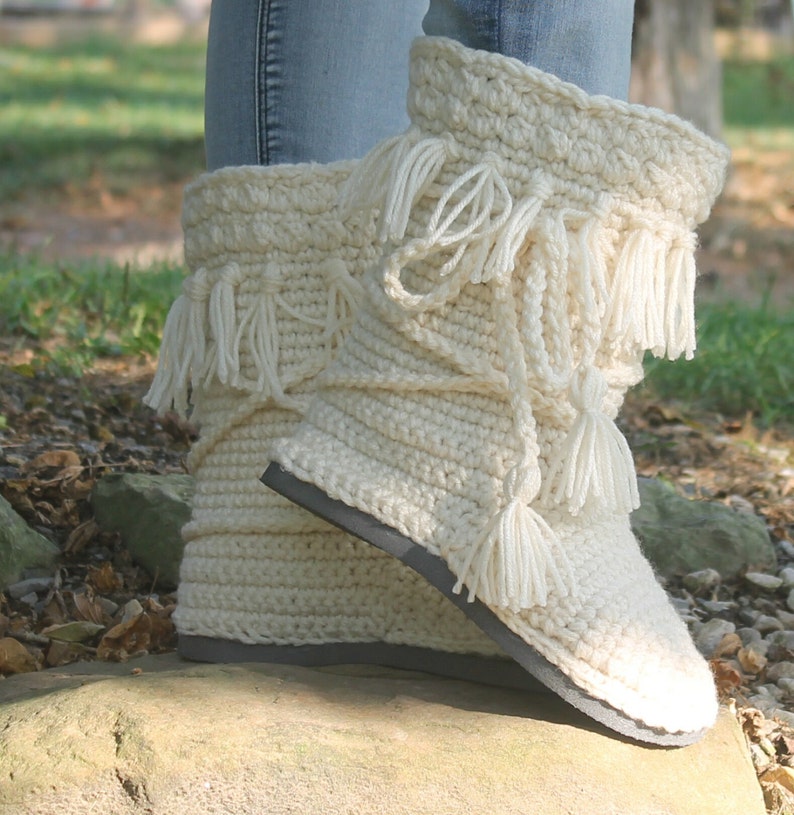 Crochet Boots PatternNEW FRINGE MUKLUKS wear them outdoorsstreetwearwarm and cozy womens size 5-10 画像 2