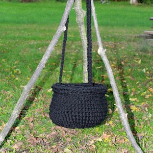 Crochet Pattern Cauldron---------- HANGING WITCHES CAULDRON----------- Giant life size----fill it with tons of candy