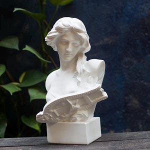 Sofia Bust Statue 30cm (11.8&quot;) – Classical Greek Roman Goddess Sculpture – White Resin Art Decor for Home, Office, Studio, Gift