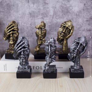 Abstract Face Sculpture: Modern Resin Art Figurine - Home & Office Decor