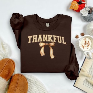 Thankful Fall Sweatshirt: Cozy Autumn Crewneck