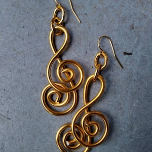 Mini Treble Clef Earring in Gold or Silver Tone
