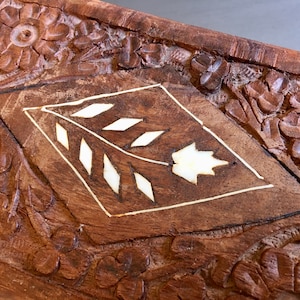 Inlaid Jewelry Box, Mother of Pearl Inlay Jewelry Box, Hand Carved Jewelry Box