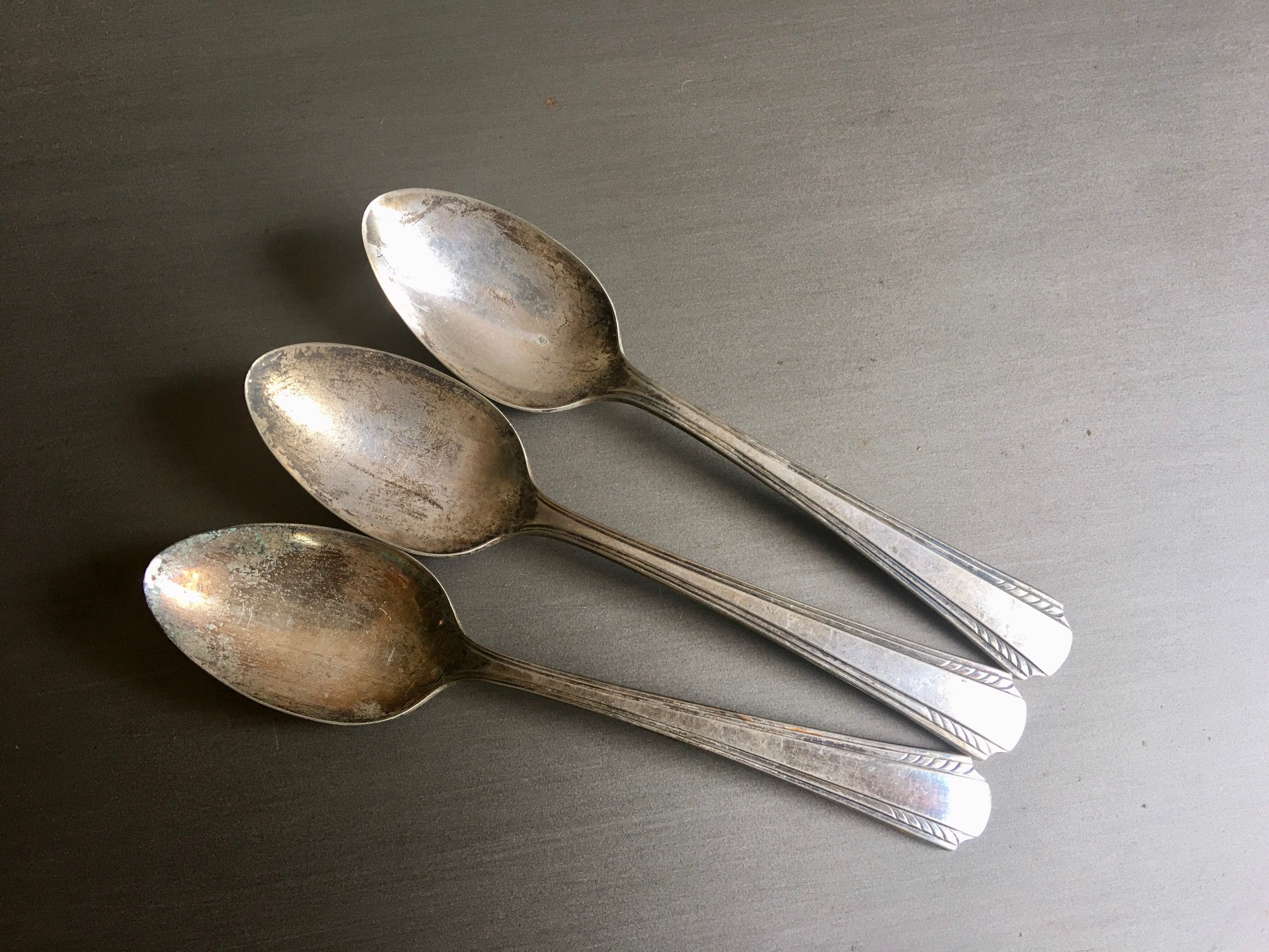 ANTIQUE VINTAGE COLLECTIBLE CARLTON SILVER PLATE 7.5
